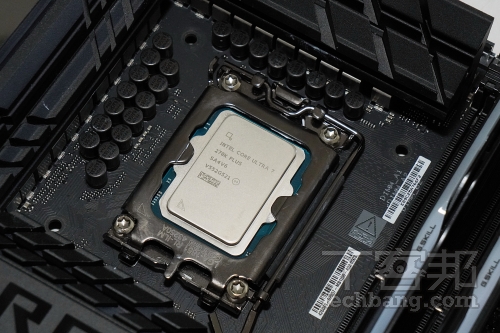 Intel Core Ultra 200S Plus 系列解析：多了 4 顆 E-Core 真的有感！270K Plus 效能大躍進