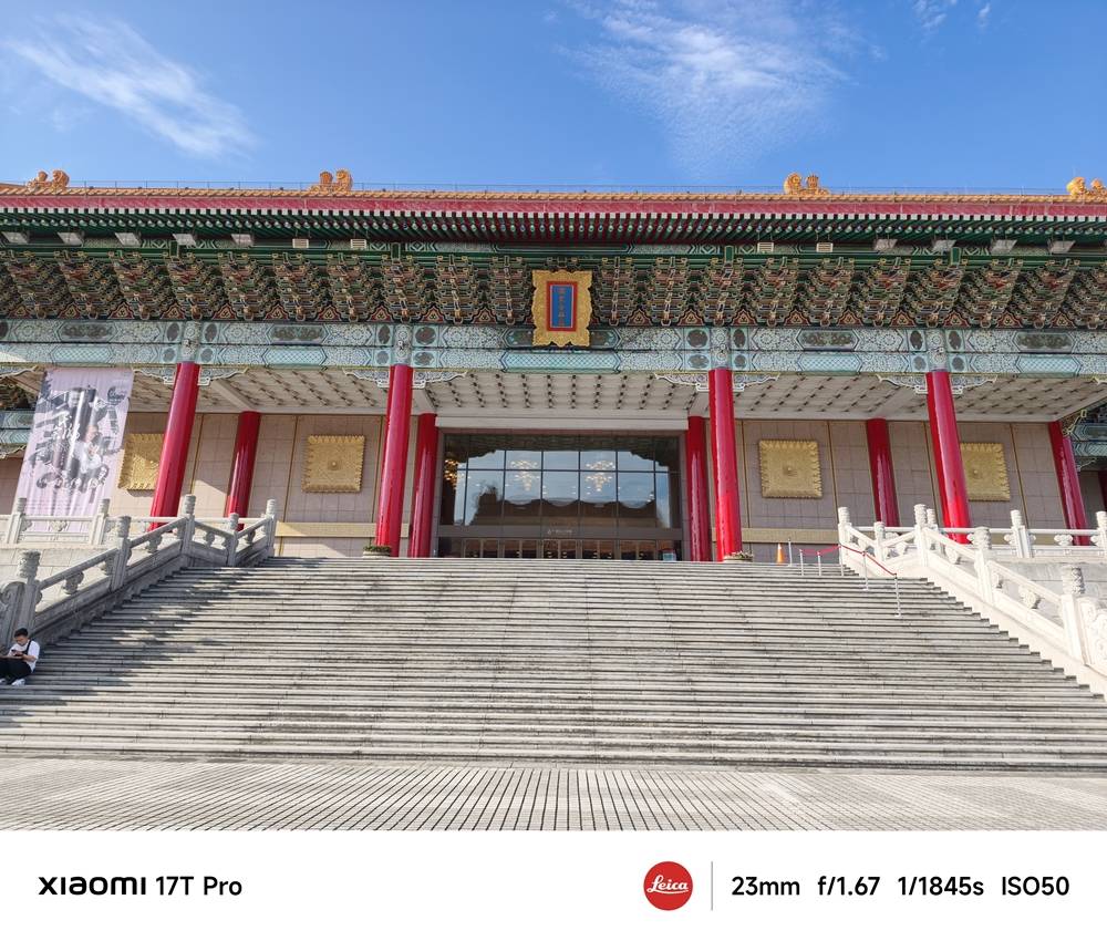 7,000mAh 超大電池！Xiaomi 17T Pro 超長續航、五倍長焦新機實測