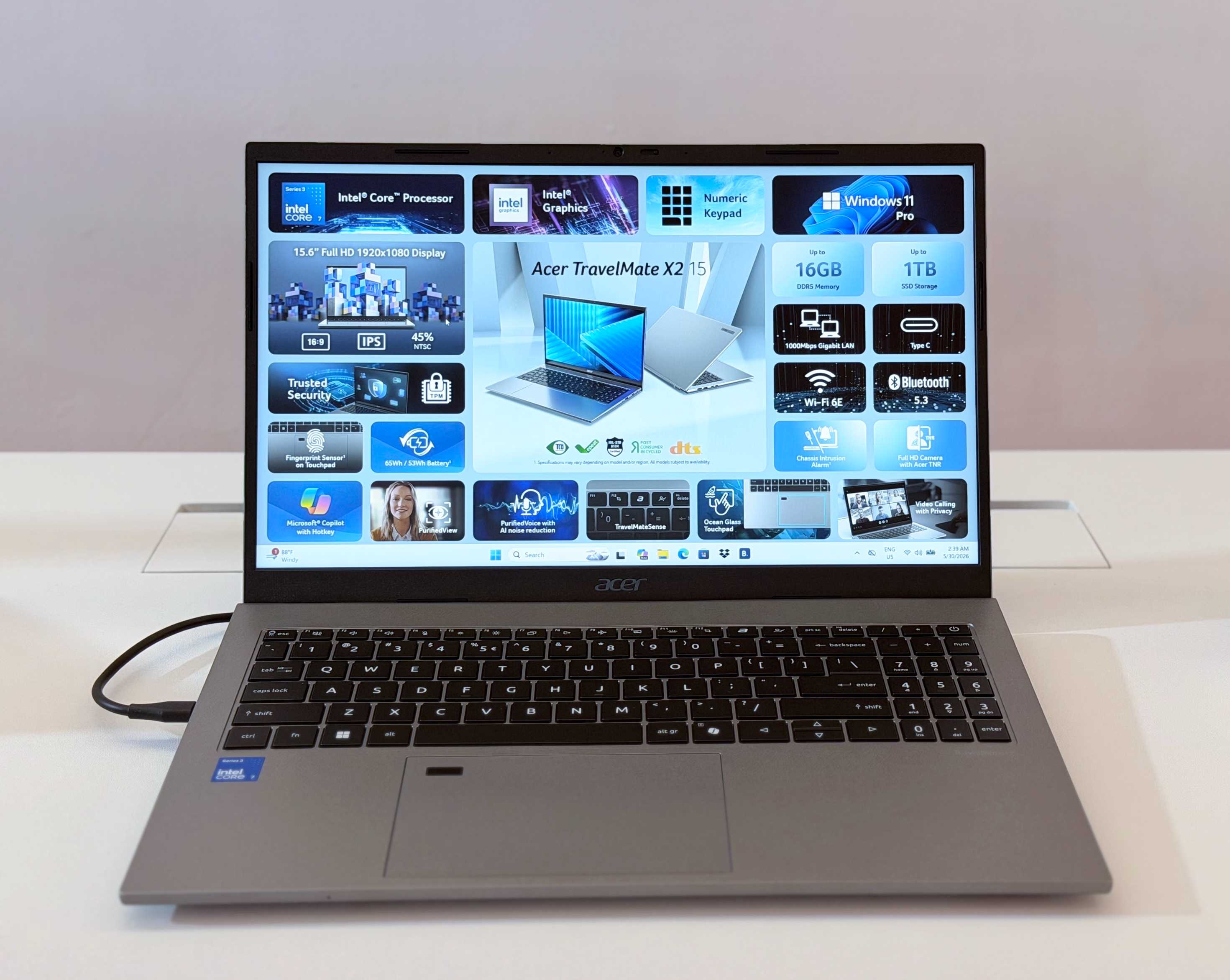 【COMPUTEX 2026】Acer TravelMate P6 AI 登場：150 TOPS 算力、30 小時續航，重量僅 950 克