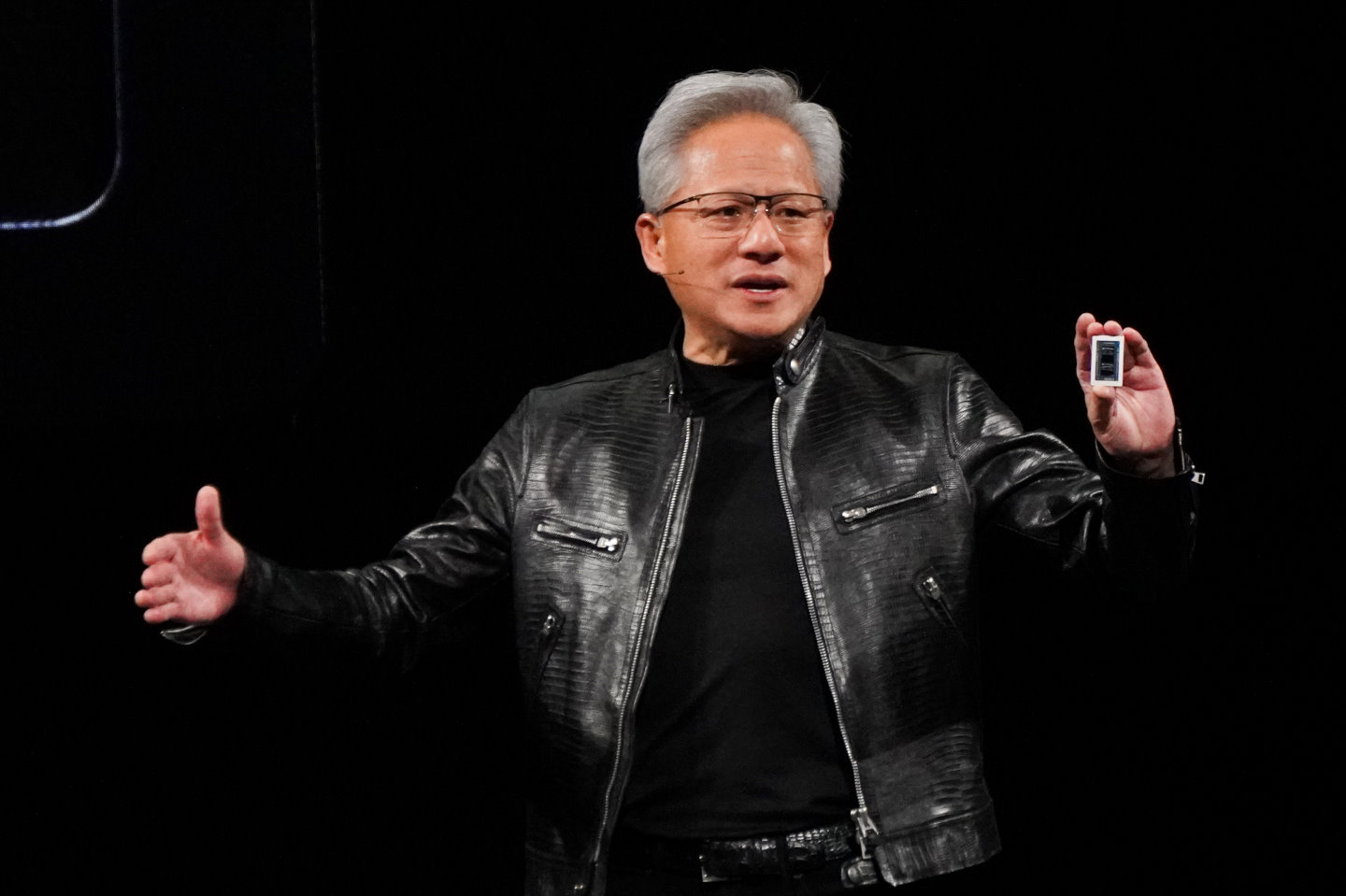 黃仁勳展示代號為N1X的RTX Spark處理器，它與MediaTek合作設計，並採用TSMC 3nm製程節點。