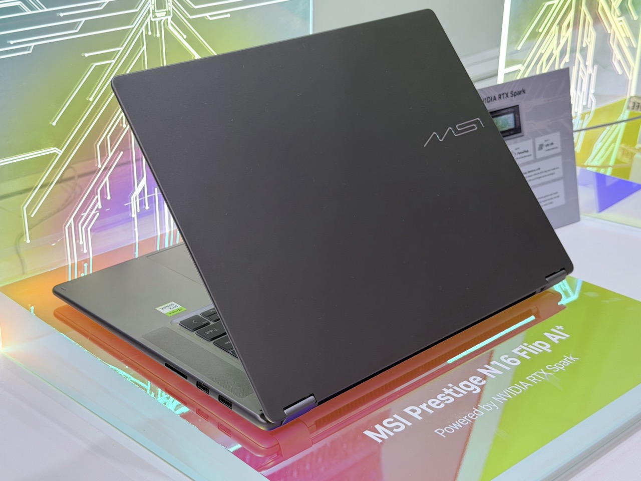 【COMPUTEX 2026】直擊 NVIDIA RTX Spark 新機！ASUS ProArt、MSI Prestige 筆電及迷你桌機搶先看