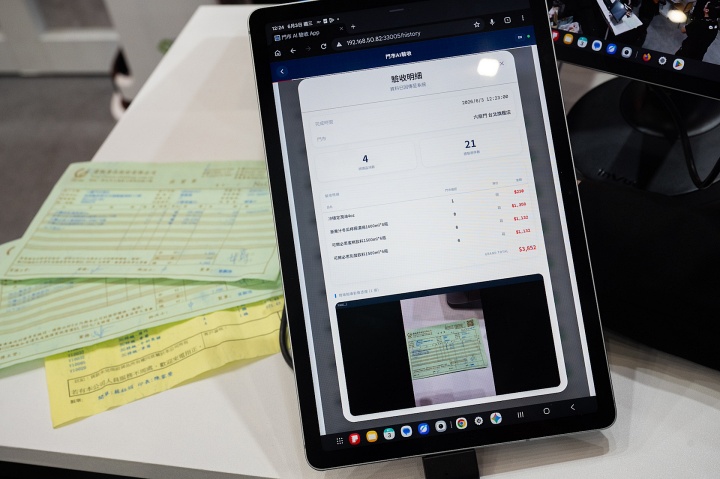 【COMPUTEX 2026】首間AI火鍋店現身COMPUTEX！明基佳世達打造24小時巡店機器人，點餐、補貨到防災全包辦