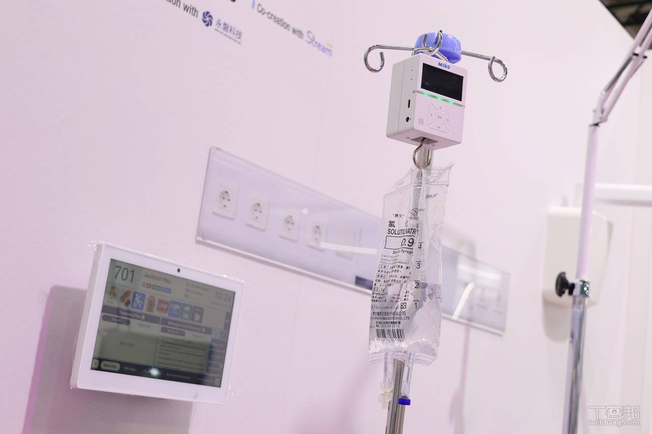 【COMPUTEX 2026】研華智慧醫療解決方案：PAX 系列 4K 手術螢幕、AMiS 智慧藥櫃與低功耗電子紙智慧病房