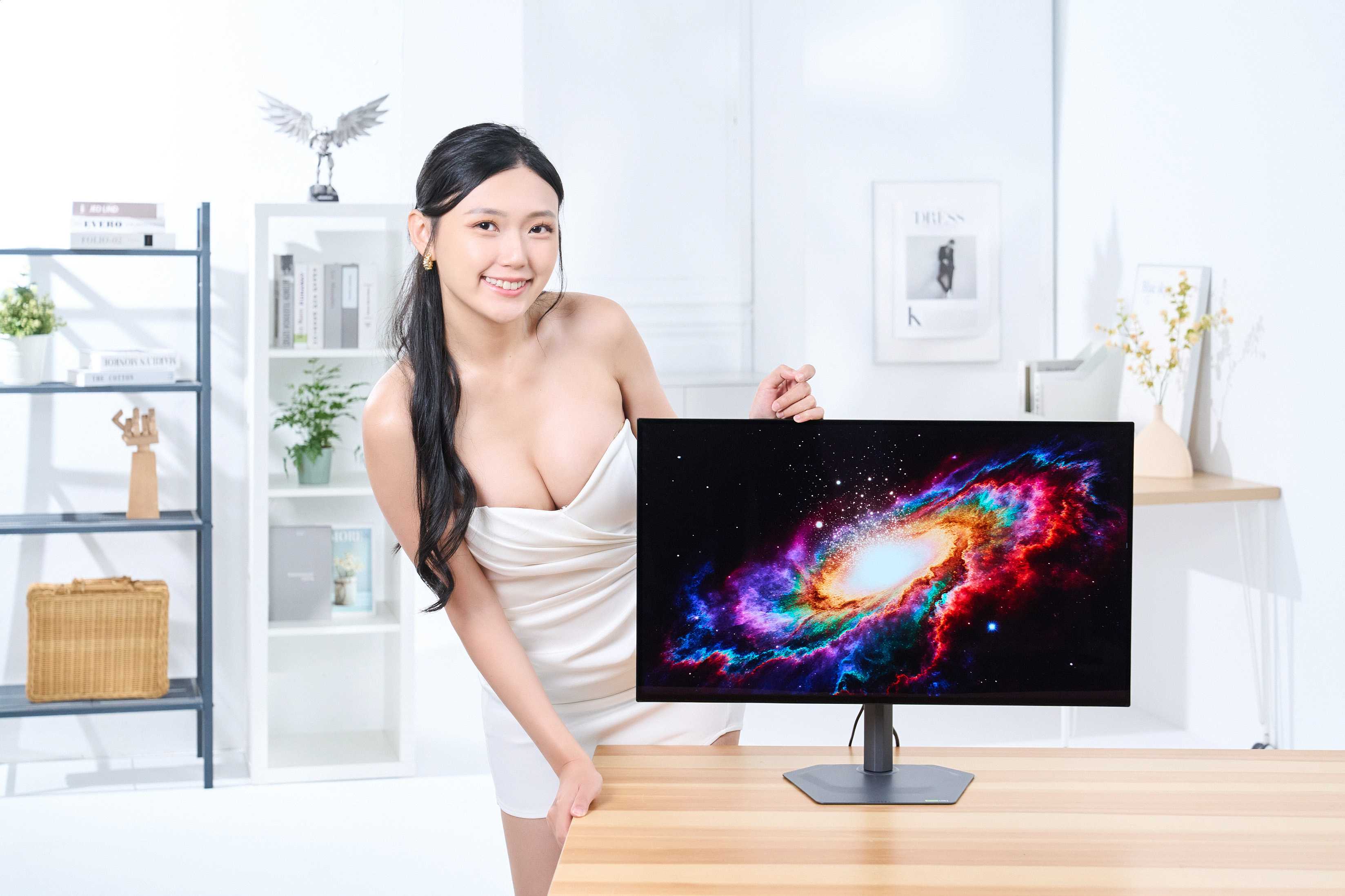 技嘉 GO27Q24G 電競螢幕評測：獨家 HyperNits 亮度增強技術，重新定義 OLED 視覺體驗