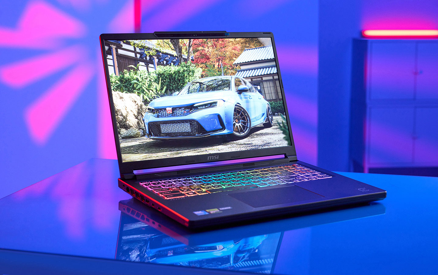 本文開箱主角是全新 MSI Crosshair 16 MAX HX。