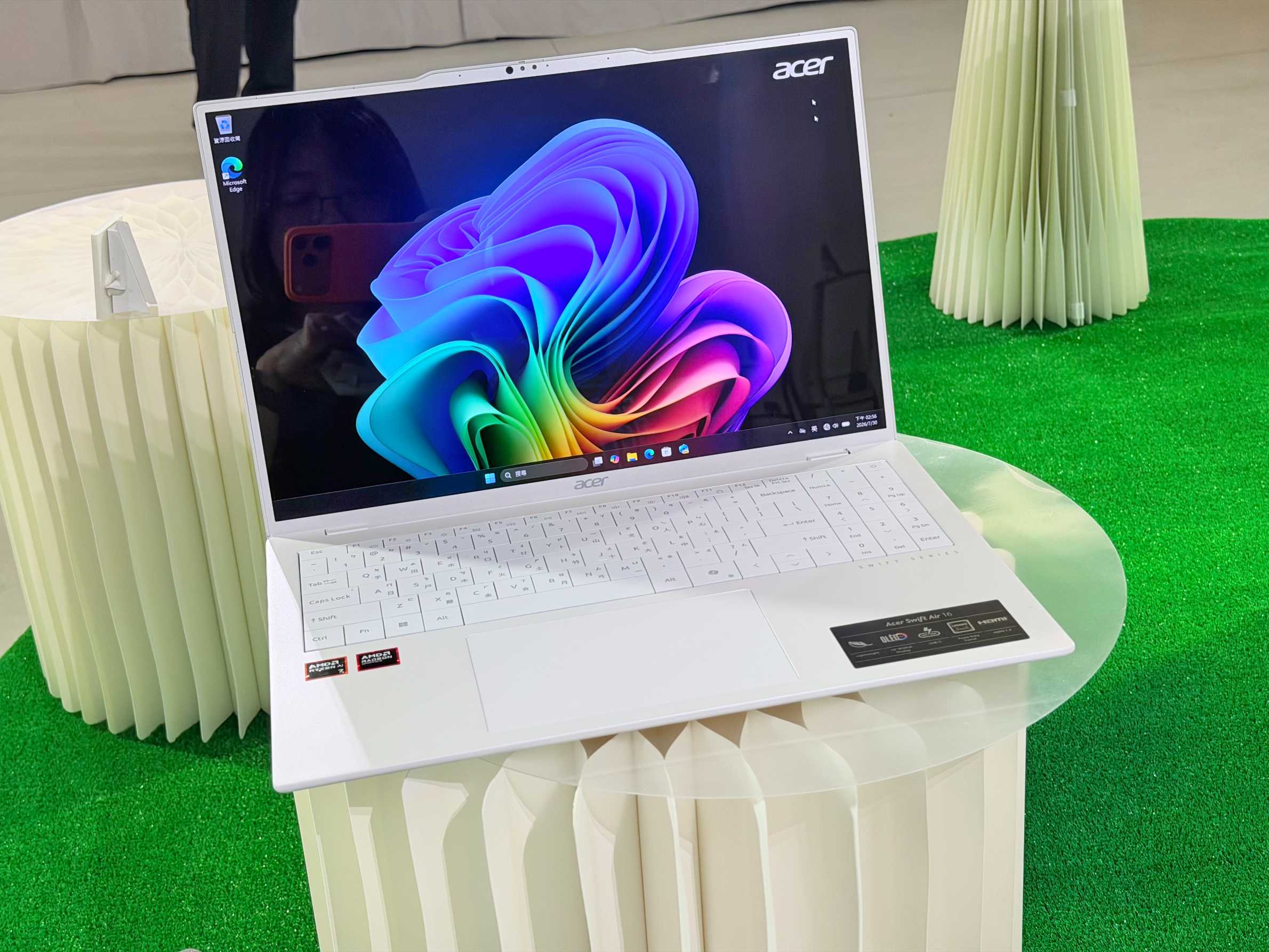 Acer Day 10 周年登場!僅 999 克 Swift Air 羽量級筆電、Iconia Duo D12/S12生產力平板上市