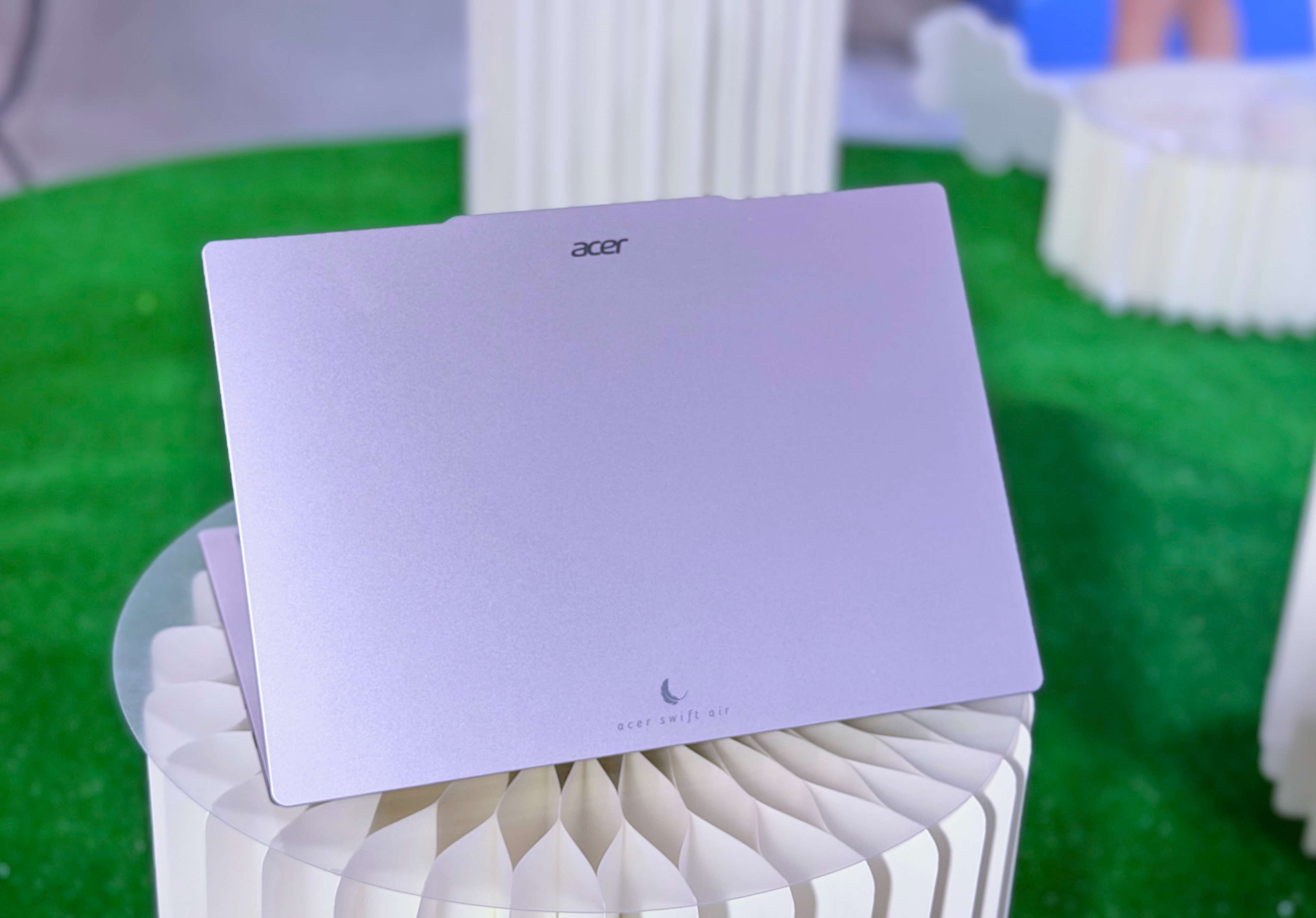 Acer Day 10 周年登場!僅 999 克 Swift Air 羽量級筆電、Iconia Duo D12/S12生產力平板上市