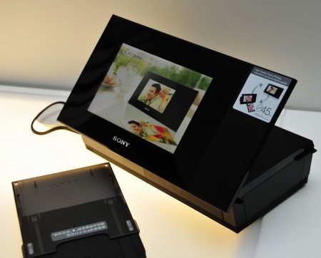 Sony、Epson不約而同玩起數位相框+相片印表機