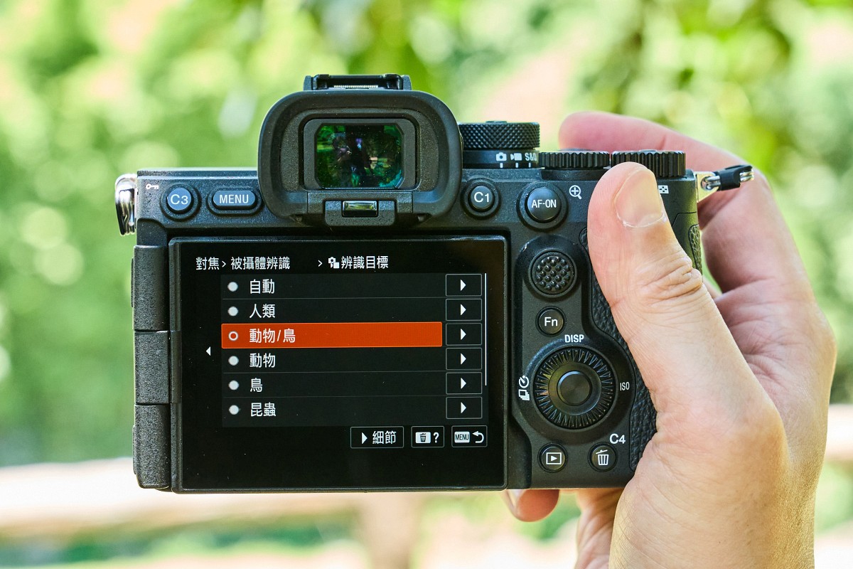 身為 Alpha 系統資深用戶，蘇亮宇對 Sony 持續蒐集使用者回饋，並將這些意見反映在新機種與功能設計上感觸頗深。他認為這些改變讓器材更貼近攝影師的拍攝習慣，也能在瞬息萬變的拍攝環境中提供更穩定的支援。