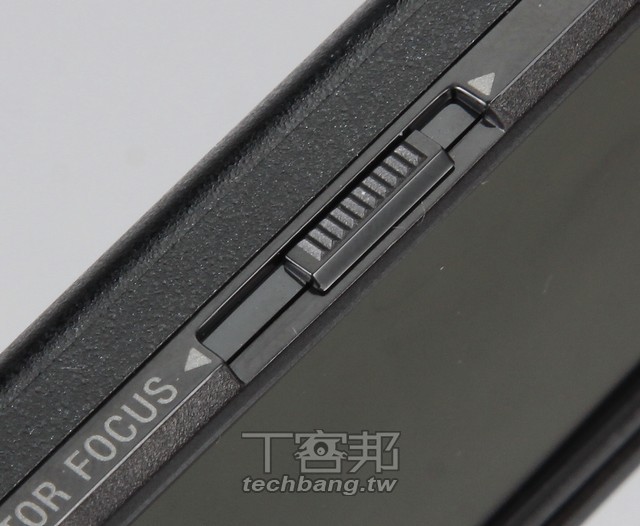 Sony PJ710 投影 DV 搶先玩，全方位防震、100吋投影實測 - 第 2 頁 | T客邦