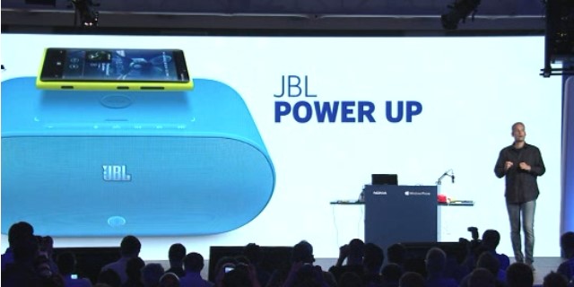 Nokia 推出 WP8 新機 Lumia 920、Lumia 820 ，搭載 PureView、離線地圖、無線充電技術